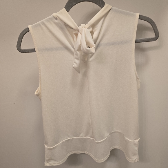 Off White Color Back Tie Tank Top - Picture 2 of 4